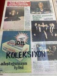 HAFTA SONU GAZETESİ DOĞUM GÜNÜ GAZETESİ (TURKİSH NEWSPAPER) - 5 ŞUBAT 1982 - Sayı:6 -Bülent Ersoy-Türkan Şoray-Murat Koçyiğit-Nazan Şoray-Cem Karaca-Toto Karaca-Zeki Müren-Ajda Pekkan-Doğan Uluç-Ahu Tuğba-Orhan Gencebay-Suna Yıldızoğlu-Selma Güneri-Cengiz Özer-Nükhet Duru-Nigâr Duru-Ali Dokur-Bedia Akartürk-Hülya Koçyiğit-Seher Şeniz-Anthony Wilkins-Emel Sayın-Ela Altın-Seracettin Erman-Gönül Şenay-Sevim Tuna-Perihan Savaş-Mehmet Ali Erbil-Sevim Aksoy-Filiz Akın-Sevim Emre-Ayşe Erman-Gilda Tezmen-Erol Tezmen-Ersun Göçmen-Vitali Hakko-Kethy Hakko-Yüksel Behil-Nursen Gündüz-Eva Macaro-Ayşe Silan-Zehra Aksoy-Nesrin Tamer-Tara Piraçe Kaynar-Hayri Sabancı-Hasan Bereket-Seyhan Deniz Yurtman-Ayşe Yurtman-Cavit Yurtman-Şeniz Yurtman-Meral Yurtman-Gamze Yurtman-Dr Orhan Yener-Hidayet Yener-Nurettin Daş-Coşkun Daş-Sevim Yener-Gülten Daş-Hüsniye Özer-Zerrin Özer-Selçuk Ural-Asım Ekren-Türkan Şoray-Yaşar Kemal-Tarık Akan-Cihan Ünal-Özkan Sümer-Ayhan Akman-Bülent Ersoy-Cem Karaca-Toto Karaca-Zeki M