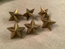 LOT.15 » ALTI ADET ÇOK ESKİ PİRİNÇ RÜTBE YILDIZI