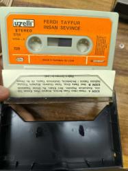 İNSAN SEVİNCE FERDİ TAYFUR KASET ALMAN BASKI