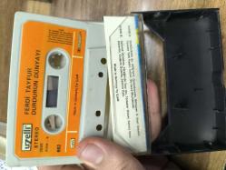 DURDURUN DÜNYAYI KASET ALMAN BASKI
