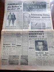 Milliyet Gazetesi - 9 Aralık 1963 - İsmet İnönü durum bugün belli olacak dedi - taşra'dan İstanbul'a gelenlerin nispeti harita - İstanbul'a 5 yılda 238 bin kişi akın etti - Adalet Partisi Nuri Eroğan için itiraza hazırlanıyor - askeri konsorsiyum kurulması istiyoruz - Makarios anayasa tadili iç iştir diyor - sık sık tedbil gezen Tayland başbakanı Sarit Thanarat öldü - hayali ham yazan Çetin Altan - Abdülcanbaz'ın maceraları karikatür çizen Turhan Selçuk - İstanbul Münih Türk vagonunda yolcular donuyor - büyük tarihi roman siyah laleler yazan Ragıp Şevki Yeşim Yazı Dizisi - Hoffman'ın masalları operasında bebek Olympia'nın bir sahnesi Fotoğrafı - Spartaküs filmi Harbiye Konak Beyoğlu Atlas Fatih renk sinemalarında - Galatasaray Göztepe defansını aşamadı Fotoğrafı - Fenerbahçe dün Belfasta hareket etti - İzmirspor Beşiktaş'ı yendi 1 0 - Galatasaray'da Gündüz Kılıç idare heyeti ile ihtilafta - Spor Toto neticeleri - güreşçilerimiz Rusya maçı için ümitliler - Müslihittin Yılmazmete Foto