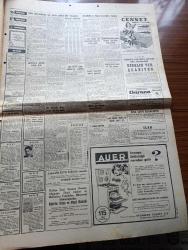 Milliyet Gazetesi - Turkish Newspaper - 8 Aralık 1963 - Cemal Gürsel'in başbakanlık teklifinden sonra İsmet İnönü yeni koalisyon için şartını açıkladı - Ragıp Gümüşpala hayırlı olsun dedi - CHP Meclisi de hükümet kurmamak kararı aldı - İstanbul'a yılın ilk karı yağdı - Almanya özel muhabirimiz Örsan Öymen bildiriyor Köln'de katil zanlısı bir Türk aranıyor - CHP'den ihraç edilen Avni Doğan İsmet İnönü'yü isbata davet etti - Nuri Eroğan'ın Belediye başkanlığı iptal edildi - Mrs. Kennedy beyaz saray'dan Dün ayrıldı - Çerden çöpten yazan Çetin Altan - siyah laleler yazan Ragıp Şevki Yeşim Yazı Dizisi - İstanbul Ankara Radyosu Programı - hem Doktor hem TV yıldızı hem de kraliçe Rosella Risi Fotoğrafı - Kirk Douglas ve Jean Simmons spartaküs'ün bir sahnesinde Fotoğrafı - Galatasaray Demirspor'u 1 0 mağlup edebildi Fotoğrafı - Fenerbahçe Linfield ile maç yapmak üzere Belfasta gidiyor - Beykoz'da yenilen Göztepe artık namağlup değil Fotoğraf - milliyet Spor kervanı Darüşşafaka'da Fotoğrafı