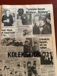 HAFTA SONU DERGİ - GAZETESİ DOĞUM GÜNÜ HEDİYESİ (TURKİSH MAGAZINE - NEWSPAPER) - 9 NİSAN 1982 - Sayı:15 - Zeki Müren-Kibariye-Seçil Heper-Sadri Alışık-Tarık Akan-Necla Nazır-Feride Karaca-Mehlika Kenter-Adnan Şenses-Nazan Şoray-Hadi Çaman-Melek Koçyiğit-Melike Demirağ-Rüçhan Çamay-Nina Harvalia-Sadri Alışık-Tarık Akan-Necla Nazır-Feride Karaca-Seçil Heper-Mehlika Kenter-Adnan Şenses-Nazan Şoray-Zeki Müren-Kibariye-Figen Güçsav-Levent Güçsav-Adnan Güngör-Şeyma Tutucu-Ayla Sayın-Halit Narin-Özden Narin-Betül Germirli-Ali Germirli-Zühre Germirli-Hikmet Tevfik Ercan-Sabahattin Ahmet Germirli-Şule Çobanoğlu-Sen Müvaffak Akçit-Mutlu Erdem İlmen-Leyla Nabi Up-Tomris Kemal Sarper-Elennie Ali Çıtak-Filiz Engin Çağlar-Semra Güven Tezerdi-Ayşe Yalçın Nacar-Sevgi Gönül-Fuat Bayramoğlu-Suna Kıraç-Necdet Kent-Sevim Kent-Oğuz Gökmen-Huriye Gökmen-Rula Habbam-Eva Henry Maçaro-Orhan Gencebay-Zerrin Egeliler