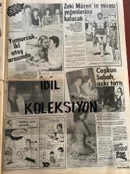 HAFTA SONU DERGİ - GAZETESİ DOĞUM GÜNÜ HEDİYESİ (TURKİSH MAGAZINE - NEWSPAPER) - 28 MAYIS 1982 - Sayı:22 -Türkan Şoray-Hülya Koçyiğit-Cihan Ünal-Kibariye-Emel Sayın-Huysuz Virjin-Muazzez Abacı-Orhan Gencebay-Zeki Müren-Ferdi Özbeğen-Ahmet Özhan-Hale Soygazi-Müjde Ar-Attila Özdemiroğlu-Semra Özdamar-Selçuk Ural-Nesrin Topkapı-Mehmet Ali Birant-Cemre Birant-Jülide Arno-Emel Yelken-Feride Alemdar-Aslı Tunca-Handan Harmankaya-Celal Yardımcı-Engin Aksel-Belma Ören-Rebii Ören-Gülten Tahir İkbal-Senar Orhan Volvadoğlu-Süheyla Osman Kaymak-Zinnur Dirisu-Perizat Perin-Mithat Perin-Ercüment Karacan-Suzan Ortayıldız-Zeynep Sivrioğlu-Yalçın Başar-Abdullah Başar-Derya Gülçin Balaban-Nilgün Nail Keçici-Arlet Yorgo Marasoglu-Yaşar Canan Başar-Nazan Selçuk Süren-Beyhan Ahmet Tuzlazoğlu-Ali Ramazanoğlu-Sema Ramazanoğlu-Şükran Ali Uras-Şükran Kazankaya-Hülya Yavuz Erdem-Turhan Özek-Cihat Özbay-Hasan Oral Şen-Sudrun İçli-Yüksel Şen-Macit Akman-Mualla Akman
