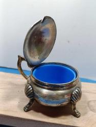 K231----GÜMÜŞ KAPLAMA PİRİNÇ BAHARAT-TUZLUK HAVYARLIK--KAŞIĞI YOK