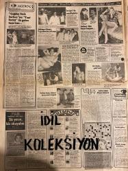 HAFTA SONU DERGİ - GAZETESİ DOĞUM GÜNÜ HEDİYESİ (TURKİSH MAGAZINE - NEWSPAPER) - TAM TAKIM 12 SAYFADIR - 27 MAYIS 1982 - Sayı:22 - Orhan Gencebay-Shanna Orley-Elvan Sevil-Mithat Özer-Beyza Özer-Sami Yıldırım-Şehriban Yıldırım-Mehmet tecirli-Ebru Özmeriç-Yılmaz Güney-Kenan Temiz-Hülya Tuğlu-Mine Sun-Uğurgül Güleç-Kemal Özatay-Mustafa Bankırcıoğlu-Yılmaz Güney-Necla Nazır-Ferdi Tayfur-Franco Nero-Güngör Bayrak-Sevim Emre-Aziz Gencebay-Vasfi Rıza Zobu-Sevim Tuna-Canan-Ajda Pekkan-Recep Kaymak-Gülser Gürsoy-Gökhan Güney-Mithat Can-Sezen Aksu-Necla Nazır-Ferdi Tayfur-Hülya Avşar-Dilara Haraççı-Suna Alkan-Sezer Güvenirli-Yılmaz Güney-Sakıp Sabancı-Vural Tekeli-Mete Buhara-Uğur Dündar-Semiramis Zorlu-Melih Koray-Mücahit Büktas-Serap Büktas-Hıfzı Topuz-Nezihe Topuz-Vedat Durusel-Nimet Durusel-Einar Malmberg-Bingül Malmberg-İlhan Başay-Ali İpekçi-Özden Mısırlı-Kamuran Sertel-Ursula Sertel-Bedi Çapa-Vedia Çapa-Berrin Nadi-Türkay Erozan-Ferda Tarzi-Tülay Uğur-Füsun , Erdoğan Gazioğlu