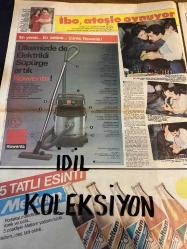 HAFTA SONU DERGİ - GAZETESİ DOĞUM GÜNÜ HEDİYESİ (TURKİSH MAGAZINE - NEWSPAPER)- TAM TAKIM 12 SAYFADIR- 17 HAZİRAN 1983-Sayı:25 -Anthony Wilkıns-Merih Akalın-Muhteşem Demirağ-İbrahim Tatlıses-Alev Sayın-Hülya Avşar-Abdurrahman Keskiner-Tarık Akan-Türkan Şoray-Cihan Ünal-Bülent Ersoy-Sevim Çağlayan-SeçilHeper-Öztürk Serengil-Seher Şeniz-Nil Burak-Yıldıray Çınar-Seyyal Taner-Romalı Perihan-Hayko Cem-İbrahim Tatlıses-Derya Tuna-Perihan Savaş-Kemal Sunal-Nükhet Duru-Sezen Aksu-Ferdi Özbeğen-Tarık Akan-Rıza Özış-Ursula Sertel-Kâmuran Sertel-Sarık Tara-Lale Tara-Zeynep Keyman-Melih Keyman-Yıldan Gülcelik-Leyla Birsel-Nil Birsel-Nevhiz Kocatopçu-Ayşe Çeşmebaşı-Özen İpekçi-Ali İpekçi-Leyla Umar-Murat Umar-Mustafa Bayram-Hanzade Erdi-Emre Erdi-Engin İnanç-Agneta İnanç-Pınar Selamoğlu-Ferhat Selamoğlu-Tülay Mithat Dayıoğlu-Füsun Önal-Hadi Çaman-Erdal Ergürol-Serpil Yapıcı-Meral Niron-Handan Kaftancı-Sabriye Nacar-Hülya Önel-Yüksel Mermerci-Necdet Ataç-Erzin --Şaban Erdinç-Banu Alkan-Gürbüz Hanefi
