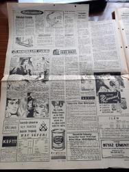 Akşam Gazetesi - Turkish Newspaper - 28 Mart 1963 - Celal Bayar hastaneye alındı - Ankara'da kanlı çarpışmalar - Celal Bayar'ın raporu incelenecek - son olayları protesto için Ankara'da yapılan dünkü nümayişte kendilerine milliyetçi gençlik adı veren üniversiteliler çatıştılar Fotoğrafı - 30 yaralı var partide ele geçen silahlara el kondu - İsmet İnönü kumandanlarla görüştü - Adalet Partisi genel merkezi hücuma uğradı fotoğraf - Adalet Partisi yönetim kurulu'nda partinin feshi istendi - Devlet planlama teşkilatı müsteşarı Ziya Müezzinoğlu 1,5 milyon işsiz insan var dedi - sağlık Bakanı Fethi Çelikbaş şimdi de zeytinyağı ithal edilecek dedi - Karaoğlan'ın maceraları Semerkant casusu yazan ve çizen Suat Yalaz - Son Akın yazan Bekir Büyükarkın Yazı Dizisi - Docteur Renaud Paris parfüm - İtalya'ya 85. Dakikada yenildik - Sormani sol ayağı ile altı pastan kalemize golü atıyor Fotoğrafı - Foto Robotla gol -  Turgay Şeren netice iyi değil fevkaladedir dedi - Adana'da şike dedikodusu var