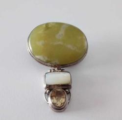 Vintage 925 Gümüş Sedef Sitrin Serpentin Taşlı Kolye Ucu  ADAM FİERRO  Navajo Amerika