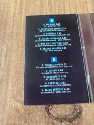 Ahmet Kaya - Yıldızlar Ve Yakamoz Kaset ( İşaretli fotoğrafta, kartonet kulakçıkta küçük deformasyon var )