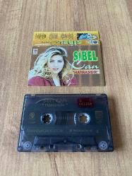 Sibel Can - Hatırasıdır Kaset ( İşaretli fotoğrafta, kartonet sayfa birleşim yerinde bant var )