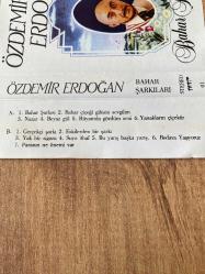 Özdemir Erdoğan - Bahar Şarkıları Kağıt Baskı Kaset