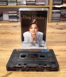 EBRU GÜNDEŞ TANRI MİSAFİRİ KASET
