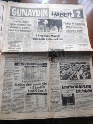 Günaydın Gazetesi - Turkish Newspaper - 25 Eylül 1978 - Süleyman Demirel 21 ekim'deki Adalet Partisi Büyük Kongresi için dedi ki Kamran İnan bana rakip olamaz Fotoğrafı - başbakan yardımcılığından istifa eden Turhan Feyzioğlu'nun yerine öğrencisi Hikmet Çetin getirildi Fotoğrafı - Dr Mahir Canbakan'ın tavsiyesi Cumhurbaşkanı Fahri Korutürk İstanbul'dan Ankara'ya dönsün - dünya erkek vücut güzelliği yarışmasında 2 Türk Eryetiş Kurtaral Ve Serdar Kebapçılar Dünya altıncısı oldular fotoğraf - 4 Arap ülkesi Mısır devlet başkanı Enver Sedat'ı devirmek için 1 Milyar dolarlık fon kurdu - Türk aleyhtarı Gece Yarısı Ekspresi filmini okuyucunun gözleri önüne seriyoruz - Söksa çamaşırları - İngiliz sarayı'nın haşarı çocuğu Prens Charles - Türkiye ile Yunanistan Maraş konusunda anlaşmaya vardı - Philishave tıraş makinesi - Filiz Akın dünyada tam anlamıyla mutluluk diye bir şey yok Fotoğraflar - İlker İnanoğlu Fotoğrafı - Avrupa kupaları ilk tur rövanş maçları için Fenerbahçe Galatasaray gidiyor