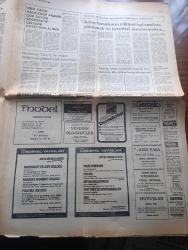 Cumhuriyet Gazetesi - Turkish Newspaper - 12 Eylül 1980 - parlamento bir hükümet feshedildi - silahlı kuvvetler yönetime el koydu - genelkurmay ve Milli Güvenlik konseyi Başkanı Orgeneral Kenan Evren bugün saat 13.00'te Radyo ve televizyondan halka hitap edecek - parlamento üyelerinin dokunulmazlıkları kaldırıldı - teröristlere silah sağlayan bir örgüt ele geçirildi Fotoğrafı - terörün getirdiği yeni yaşam yazan Yalçın Pekşen - dünyada bugün yazan Ali Sirmen - İhsan Sabri'nin eski dosyaları yazan İlhan Selçuk - tarihi yapan kim yazan Melih Cevdet Anday - TÜSİAD üretimdeki yavaşlama kronikleşmiştir - belalı sevgili filminde Burt Reynolds Fotoğrafı - modern eğitim fen dershanesi - radyo ve televizyon programı - Sine Sen mersin'deki silahlı saldırıyı protesto etti - Galatasaray savunma üzerine çalıştı - milli takım baş antrenörü Sabri kiraz - Binicilikte iki bronz kazandık - unutulan Ankara yazan Hıncal Uluç - bombalı pankartlar nedeniyle dün de 5 polis yaralandı - Müşerref Hekimoğlu