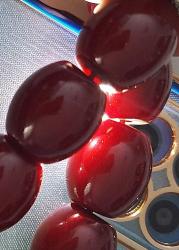 OSMANLI DÖNEMİ OBJEDEN YAPILMA KOYU KIRMIZI MUHTEŞEM HAVŞALI SIKMA KEHRİBAR TESPİH GÜMÜŞ PÜSKÜLLÜ 2ÖÖÖ1R1A ÇOK NADİR