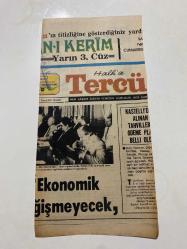 TERCÜMAN GAZETESİ KUPÜRÜ 27 x 13 cm ebatında Tek Yaprak 1980LER - TARİHTEN BUGÜNE İLHAN BARDAKÇI KÖŞE YAZISI -Bardakçı-Napolyon-Çar Aleksandr-Jacques Chirac-Mitterrand-Hasta adamın şarap şişesi-Bir itiraf-Vah Fransa vah-Kur’an-ı Kerim-Yarın 3 cüz-Ekonomik değişmeyecek