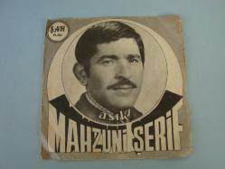 AŞIK MAHSUNİ ŞERİF 