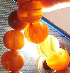 OSMANLI DÖNEMİ OBJEDEN YAPILMA AÇIK KAHVERENGİ SARMAL MUHTEŞEM SIKMA KEHRİBAR TESPİH GÜMÜŞ PÜSKÜLLÜ 2SS1PP1 ÇOK NADİR