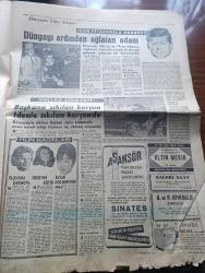 Yeni Sabah Gazetesi - Turkish Newspaper - 31 Aralık 1963 - Lefkoşa Dün fiilen ikiye Taksim edildi - gençliğin yabancı devlet reislerine Kıbrıs katliamını gösteren yeni yıl kartı Fotoğrafı - Türk halkı yeni seneye kederlik olarak giriyor - Fazıl Küçük artık adada meşru bir hükümet bulunmuyor dedi - Yeni Yıla girerken karikatür - Cafer İle Hürmüz çizen Altan Erbulak - İstanbul'da sinema tiyatro programı - yeni yıl için kehanette bulunan Gürcü Bacı 3. Koalisyon ömürlü olacak - bir yılbaşı hikayesi yazan Adnan Tahir - dünyada yılın adamı John Fitzgerald Kennedy - Türkiye'de yılın adamı İsmet İnönü - yılın kadınları Valentina Tereşkova Christine Keeler Ve Bayan Ngo Dinh Nhu - sinema dünyasının meşhurlarından seçme sözler - Yeni Sabah 1964 takvimi - Fatma Girik 6 çocuk sahibi olmak istiyor fotoğraf - 1963 sadece Galatasaray için başarı dolu bir yıl oldu - yılın sporcusu Muharrem Dalkılıç Fotoğrafı - Türkan Şoray'ın ne yapacağı belli değil Fotoğrafı - Belgin Doruk yılbaşında dostlarıyla Foto