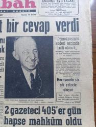 Yeni Sabah Gazetesi - Turkish Newspaper - 14 Ocak 1960 - İsmet İnönü Dün başvekil Adnan Menderes'e sert bir cevap verdi Fotoğrafı - Gümülcine'de sel felaketi Fotoğrafı - Saidi Nursi seyahat için sebep arıyor - üniversiteli gençler irticai protesto etti fotoğraf - Aydın'da Saidi Nursi'yi tenkit eden bir gazetenin sahibi tehdit edildi - Yenigün gazetesi para cezasına mahkum oldu - 2 gazeteci 405'er gün hapse mahkum oldu - Brigitte Bardot kocası ve oğlu Fotoğrafı - Senede 1,5  milyar Türk lirası kazanan adam Isaac Wolfson Fotoğrafı - Cafer İle Hürmüz çizen Altan Erbulak - Hayk Hammer çizen Oğuz Aral - İttihat ve Terakki içinde dönenler anlatan Galip Vardar Yazan Samih Nafiz Tansu Yazı Dizisi - müzik bahisleri yazan Azmi Nihat - Fenerbahçe dün de Çek Spartak'a yenildi fotoğraf - Fenerbahçe'de ilk tedbir antrenör Molnar ve Altı futbolcu cezalandırıldı Fotoğrafı - Coşkun Özarı Galatasaray'a başantrenör oldu fotoğraf - İsmet Uluğ Fenerbahçe başkanı Agah Erozon'a cevap verdi - Burhan Sargun