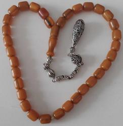 OSMANLI DÖNEMİ OBJEDEN YAPILMA HARDAL RENGİ SARMAL MUHTEŞEM SIKMA KEHRİBAR TESPİH GÜMÜŞ PÜSKÜLLÜ 3ĞĞ2BB1 ÇOK NADİR