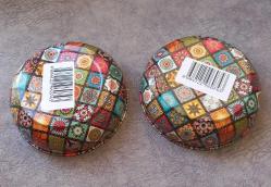 DEKORATİF VE KULLANIMLIK DESENLİ METAL KASE.  SIFIR ÜRÜN