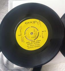 Muhlis Akarsu ( Gafil Gezme Şaşkın - İncinme Gönül) Nadir 45'lik Plak