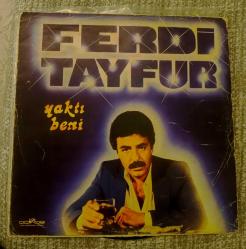 Ferdi Tayfur ( Yaktı Beni ) Lp Plak
