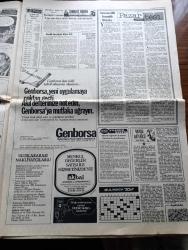Hürriyet Gazetesi - Turkish Newspaper - 14 Aralık 1981 - polonya'daki gizli Sovyet üsleri alarma geçirildi - Polonya'da Ordu yönetimi el koydu tutuklamalar başladı - Walesa'ya ne oldu - Polonyalı turistler Walesa için ağladı Fotoğrafı - Papa dünyayı Polonya için duaya çağırdı - Polonya'da ilk tutuklananlar arasında Komünist partisinin eski başkanı Gierek de var - Beş bakan istifa etti - THKPC Dev Sol Kurtuluş Türkiye Devrimci Komünist Partisi üyesi 102 militan yakalandı - güzel Farrah Fawcett evlilik yolunda Fotoğrafı - Altan Poyraz İstanbul radyosu müdür muavinliğine atandı - Ahmet Özhan Mevlana törenlerinde ayinhanlık yapıyor Fotoğrafı - Kenan Evren Galatasaray Lisesi'nin 500. Kuruluş yıl dönümü törenlerine katılıyor - Hülya Koçyiğit Müjde Ar Zerrin Egeliler bebek parkta - Muazzez Abacı Mehmet Ali Erbil Erol Evgin büyük Maksimde - Ümit Besen Taksim Lalezar'da - Oba restoranda Necdet Tokatlıoğlu - Galatasaray 0 Altay 0 - Fenerbahçe yine lider - voleybolda Eczacıbaşı zaferi