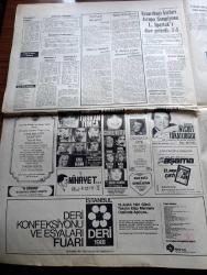 Hürriyet Gazetesi - Turkish Newspaper - 14 Aralık 1981 - polonya'daki gizli Sovyet üsleri alarma geçirildi - Polonya'da Ordu yönetimi el koydu tutuklamalar başladı - Walesa'ya ne oldu - Polonyalı turistler Walesa için ağladı Fotoğrafı - Papa dünyayı Polonya için duaya çağırdı - Polonya'da ilk tutuklananlar arasında Komünist partisinin eski başkanı Gierek de var - Beş bakan istifa etti - THKPC Dev Sol Kurtuluş Türkiye Devrimci Komünist Partisi üyesi 102 militan yakalandı - güzel Farrah Fawcett evlilik yolunda Fotoğrafı - Altan Poyraz İstanbul radyosu müdür muavinliğine atandı - Ahmet Özhan Mevlana törenlerinde ayinhanlık yapıyor Fotoğrafı - Kenan Evren Galatasaray Lisesi'nin 500. Kuruluş yıl dönümü törenlerine katılıyor - Hülya Koçyiğit Müjde Ar Zerrin Egeliler bebek parkta - Muazzez Abacı Mehmet Ali Erbil Erol Evgin büyük Maksimde - Ümit Besen Taksim Lalezar'da - Oba restoranda Necdet Tokatlıoğlu - Galatasaray 0 Altay 0 - Fenerbahçe yine lider - voleybolda Eczacıbaşı zaferi