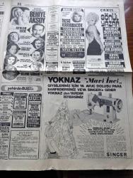 Hürriyet Gazetesi - Turkish Newspaper - 4 Mart 1974 - THY'NİN Londra'ya giden uçağı Paris'te ormana düştü 346 ölü var - tarihin en büyük ve en korkunç uçak kazası  - yabancı ajanslara göre sabotaj cesetler paramparça Fotoğrafı - Kanlı orman ormanlıktan çıkmıştı Fotoğrafı - uçakta az sayıda Türk vardı ölenlerin çoğu paris'ten binen ingilizlerdi - korkunç kazada parça parça olan THY DC 10 Ankara uçağından geriye pek bir şey kalmadı Fotoğrafı - THY en güzel elemanları Oral Ulusman Nejat Berköz Ertan Özer ve Hayri Tezcan'ı kaybetti - düşen uçağı kaçıran İngiliz Rugby takımı şampanya içti - yerini başkası alan hostes Ayşen Gigat keşke Ben ölseydim diyor fotoğraf - Bebek Maksimde Behiye Aksoy Ayhan Işık Müjdat Gezen Nil Burak ve Selma Güneri - Gönül Yazar Murat Soydan Ayten Alpman Cilalı İbo Nükhet Duru çakıl gazinosunda - Akbank Kadıköy şubesi açılıyor - Bu da Fenerbahçe'nin Galatasaray'a balyoz gibi yumruğu 2 1 Fotoğrafı - Fenerbahçe'nin feveranı Birch'ün intiharı yazan Gündüz Kılıç