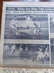 Hürriyet Gazetesi - Turkish Newspaper - 21 Mart 1955 - Suriye'nin son muhtırası Dün elçiye iade olundu - notayı bizzat iade eden başvekil Adnan Menderes - Yüzer havuz Fotoğrafı - italya'daki Ordu maçlarını zaferle açtık Fotoğrafı - Türk ordu takımı 3-0 Hollanda'ya galip geldi - dünya ordulararası futbol şampiyonasında İtalya Mısır yenişemedi - Demokrat Parti İzmir Kongresi bugünden itibaren çalışmalarına başlıyor - Adnan Menderes Endonezya'ya davet edildi - Churchill 1 2 hafta içinde istifa edecek - Ankara koleji öğrencileri dinlenmek için İstanbul'a geldi Haydarpaşa garında Fotoğrafı - Türkiye Masonlar Derneği Kongresi Tepebaşı'nda yapıldı fotoğraf - dünya gazeteleri ne diyor - İstanbul belediyesi ile petrol şirketi arası dava - Adalar gecesi şiir komedi tiyatrosunda takdim eden Muzaffer Tema - Aşk Arzusu çizen Faruk Geç - Türkiye Hollanda Ordu maçından Telecronixle aldığımız fotoğraflar - İsfendiyar ve Ali'nin beraber sürdürdüğü bir akın Fotoğrafı - İstanbul Ankara Radyosu Programı