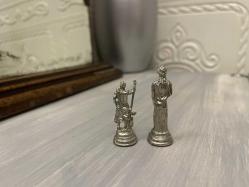 mini antik adam figürleri