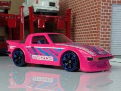 Mazda RX7 1/64 Ölçek 7 cm Lisanslı Hot Wheels Neon Speeders Series Diecast Araç