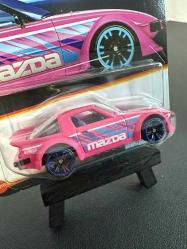 Mazda RX7 1/64 Ölçek 7 cm Lisanslı Hot Wheels Neon Speeders Series Diecast Araç