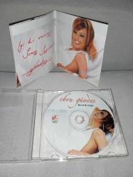 Cd Ebru Gündeş bize de bu yakışır albümü. Orijinal 2004 baskı. Dinlemeyi etkilemeyen çizikler var sorunsuz çalışıyor