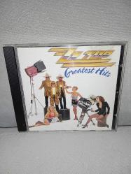 Cd ZZ Top greatest hits albümü. Orijinal Almanya baskı. Disk 10 üzerinden 9 sorunsuz çalışıyor.