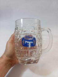 1 lt Efes Pilsen kulplu bardak Koleksiyon Dekorluk kullanımlık Eskilerden Resimlerdeki haliyle ile satista Kırık atık çatlak yok
