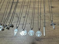 Çeşit çeşit mini çelik zincir kolyeler 13 Adet Toplu olarak satılık