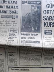 Ankara Gazetesi - Turkish Newspaper - 9 Eylül 1976 - Günün meselesi Türklere karşı sinir harbi - Yeşilköy havalimanını hamam böcekleri işgal etmiş - köpeğin doğum günü partisi yazan Aysun Devrilmez - Karaköy meydanı'na yeni trafik tatbik edilecek - sağ sol çatışmaları yeniden başladı gündüzköy ortaokulu müdürü Mustafa Çelik sabaha karşı kurşunlandı - Alman kızları Türk erkekleri için kuyrukta Fotoğrafı - anıtlaşan yapılarımız Küçük Ayasofya Camii yazan Aysel Okan - Duru Turizm - Elitur Turizm - Taşlık gazinosunda Nigar Uluerer İzzet Günay Nükhet Duru Ahmet Sezgin - dostlar gazinosu'nda Sevgi Akın Ali Han Gönül Önder - Luna Parkta Neşe Karaböcek Gökben İzzet Altınmeşe Ayhan Işık - sevimli Frankenstein Tan sinemasında - Seninle İlk defa filmi kent sinemasında - Batsın Bu Dünya filmi Hakan sinemasında  - TRT radyo programı - ayrılık türküsü şiiri Yazan İsmet K. Bayburt - Şevket Bulut'un hikayeleri üzerine yazan Hasan Şahmaranoğlu - Saksı ve çiçek şiiri yazan Muzaffer Demircioğlu