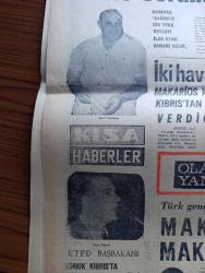 Ankara Gazetesi - Turkish Newspaper - 9 Eylül 1976 - Günün meselesi Türklere karşı sinir harbi - Yeşilköy havalimanını hamam böcekleri işgal etmiş - köpeğin doğum günü partisi yazan Aysun Devrilmez - Karaköy meydanı'na yeni trafik tatbik edilecek - sağ sol çatışmaları yeniden başladı gündüzköy ortaokulu müdürü Mustafa Çelik sabaha karşı kurşunlandı - Alman kızları Türk erkekleri için kuyrukta Fotoğrafı - anıtlaşan yapılarımız Küçük Ayasofya Camii yazan Aysel Okan - Duru Turizm - Elitur Turizm - Taşlık gazinosunda Nigar Uluerer İzzet Günay Nükhet Duru Ahmet Sezgin - dostlar gazinosu'nda Sevgi Akın Ali Han Gönül Önder - Luna Parkta Neşe Karaböcek Gökben İzzet Altınmeşe Ayhan Işık - sevimli Frankenstein Tan sinemasında - Seninle İlk defa filmi kent sinemasında - Batsın Bu Dünya filmi Hakan sinemasında  - TRT radyo programı - ayrılık türküsü şiiri Yazan İsmet K. Bayburt - Şevket Bulut'un hikayeleri üzerine yazan Hasan Şahmaranoğlu - Saksı ve çiçek şiiri yazan Muzaffer Demircioğlu