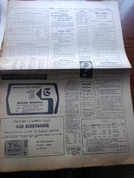 Ankara Gazetesi - Turkish Newspaper - 25 Ağustos 1976 - günün meselesi gerçek problem - mikrofonlu kameralı posta pulları fotoğraf - Ege ordu komutanlığı'na Orgeneral Kenan Evren atandı - Hora gemisi İzmir'e döndü - Lübnan fiilen ikiye bölündü - kadınlar nasıl güzelleşebilir fotoğraflar - Bebek belediye gazinosunda Hamiyet Yüceses Öztürk Serengil Feri Cansel Ayten Alpman - Gar Gazinosu'nda Zeki Müren Mine Mutlu Edip Akbayram Ajda Pekkan - Taşlık gazinosunda Gönül Yazar Ahmet Özhan Seyyal Taner Müjdat Gezen - İmam Hatip okulunu ne için bitirdik - James Bond kraliçenin emrinde filmi Kartal sinemasında - civciv çıkacak kuş çıkacak filmi Yıldırım sinemasında - park cinayeti filmi ark sinemasında TRT radyo programı - Burhan Doğançay'ın resim sergisi yazan Çetin Bilgin - sabahı bekleyen yürek şiiri A. Fazıl Göktuğ - yeşil ve Mavi şiiri yazan Ayla Oral - Kıbrıs'ın 8 günlük devlet başkanı Nikos Sampson iktidarda iken savaş hali yarattığını itiraf etti - Makarios Karamanlis ile görüştü