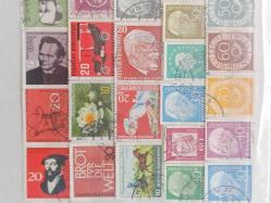 Almanya 66 Adet Karışık Pul - Kartelada