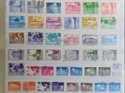 Romanya 57 Adet Karışık Pul - Kartelada