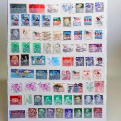 LOT.17 » Karışık 73 Adet Yabancı Pul - Kartelada