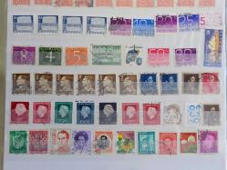 Karışık 85 Adet Yabancı Pul - Kartelada