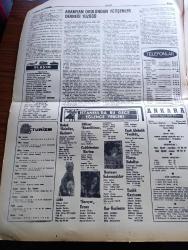 Ankara Gazetesi - Turkish Newspaper - 18 Ağustos 1976 - günün meselesi İran ve Amerika silah ticareti - şarap fıçlarından yapılan evler fotoğraf - Cumhurbaşkanı Fahri Korutürk başkanlığında Güvenlik kurulu Dün toplandı fotoğraf - Hora Sismik gemisi görevine hazır - Bu yıl 75 bin ton işlenmiş tütün ihraç edilecek - benzin sıkıntısı bitiyor - Gar gazinosunda Zeki Müren Mine Mutlu Edip Akbayram Ajda Pekkan Pakize Suda - Caddebostan Harlem Tanju Okan Tülay Tansu Saadet Sun - Taşlık gazinosunda Gönül Yazar Ahmet Özhan Seyyal Taner Müjdat Gezen - malın gözü filmi başrolde Arzu Okay Rüya sinemasında - hababam taburu filmi başrolde Müjdat Gezen Hakan sinemasında - reis'in kızı filmi başrolde Gülşen Bubikoğlu renk sinemasında - TRT radyo programı - Hayal şiiri yazan Necip Fazıl Kısakürek - parıltı şiiri ya sen Ahmet Haşim - kültür politikasında ana görüş ve temel fikirler yazan Cahit Okurer - Makarios ABD'nin politikası değişecek dedi - Kıbrıs şiiri yazan Aydın Salahi - Lefkoşa'da Rumca dergi