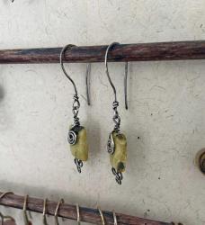 El İşçiliği Gümüş Sarı Serpantin (Serpentine) Küpe