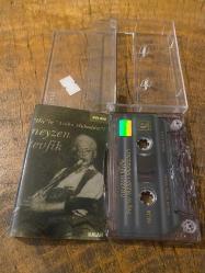 NEYZEN TEVFİK - HİÇ'İN AZAB-I MUKADDES' İ - KASET